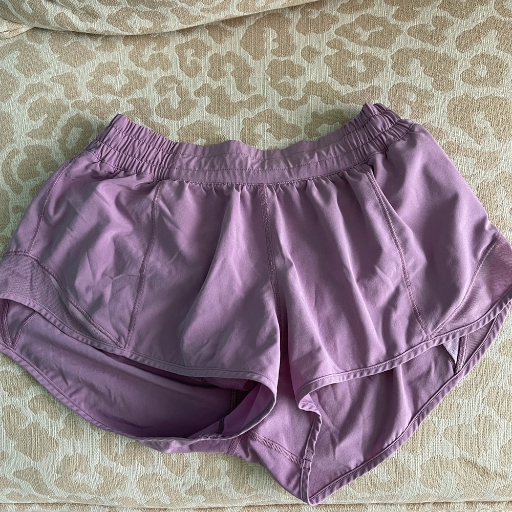 lululemon hotty hot shorts 6